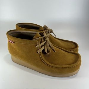 CLARKS WALLABEE ‘Light Brown’ SUEDE CHUKKA BOOTS SIZE MENS 9